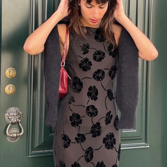 Realisation Par Carla Dress in Black - Picture 9 of 13